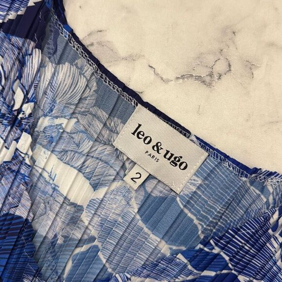 Leo & Ugo Paris Floral Crinkle Top 2 - Picture 5 of 6